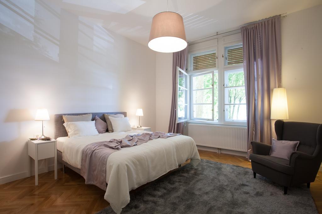 Business Appartements "Villa Muenz" PUY 외부 사진